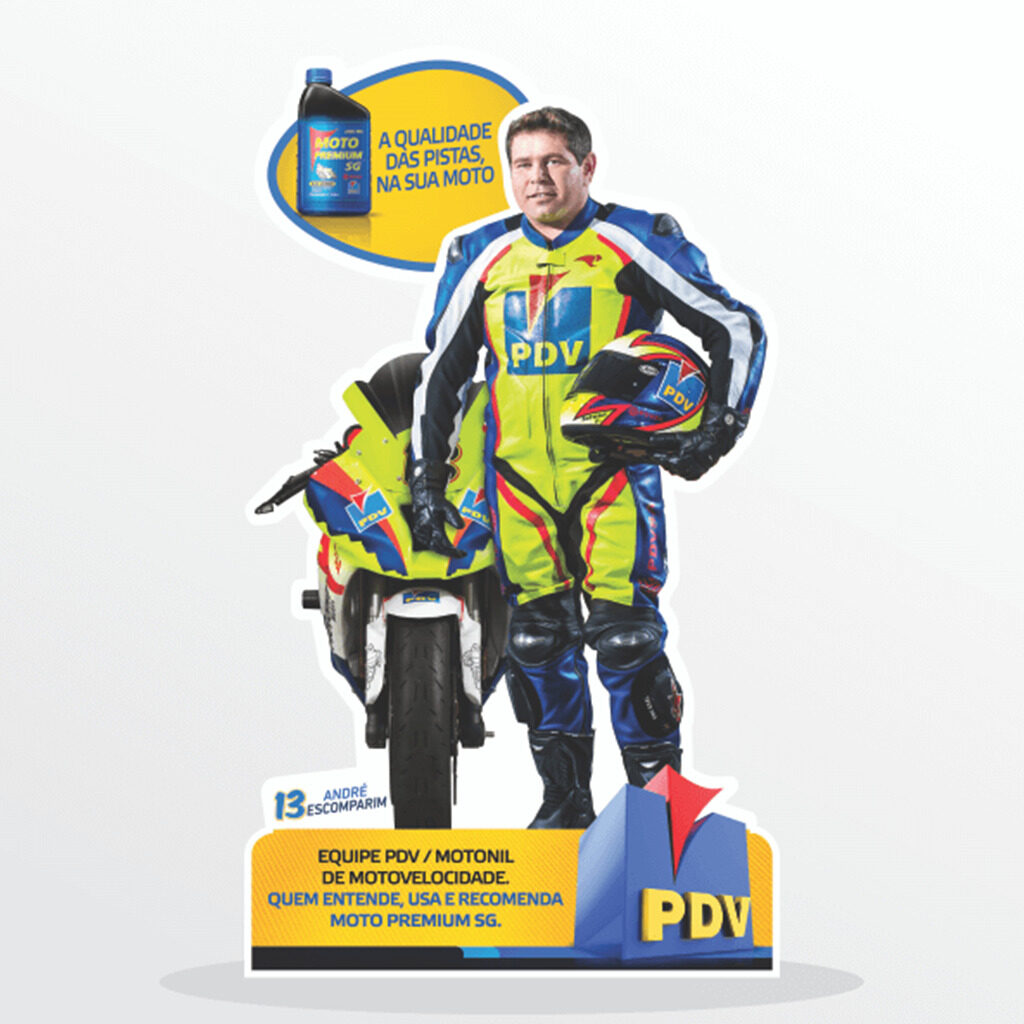 Totem pessoa tamanho real da PDV